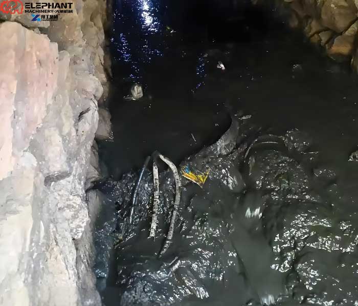 automatic sludge cleaning robot system for sedimentation tanks