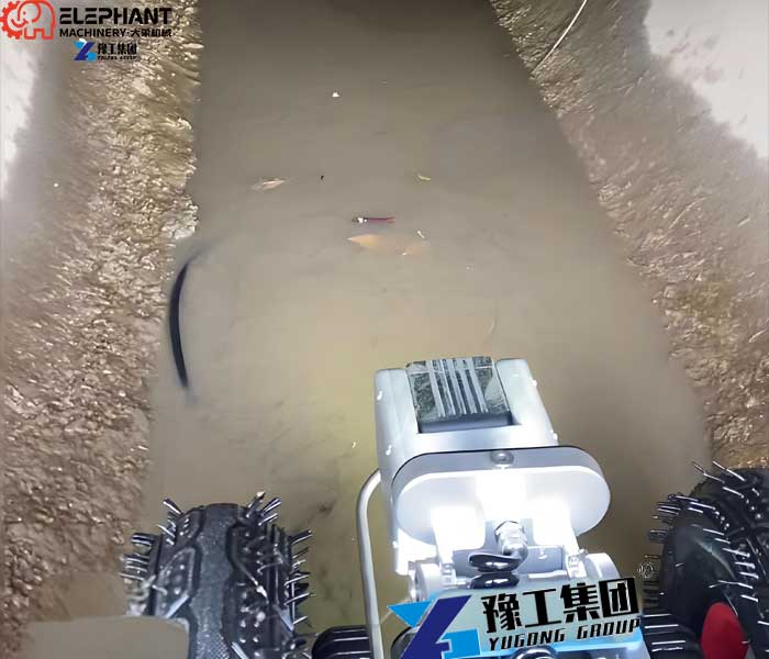 pipeline sludge removal robot cleaning blocked sewer system