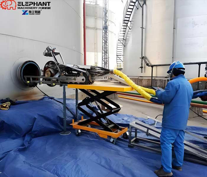 tank cleaning robot