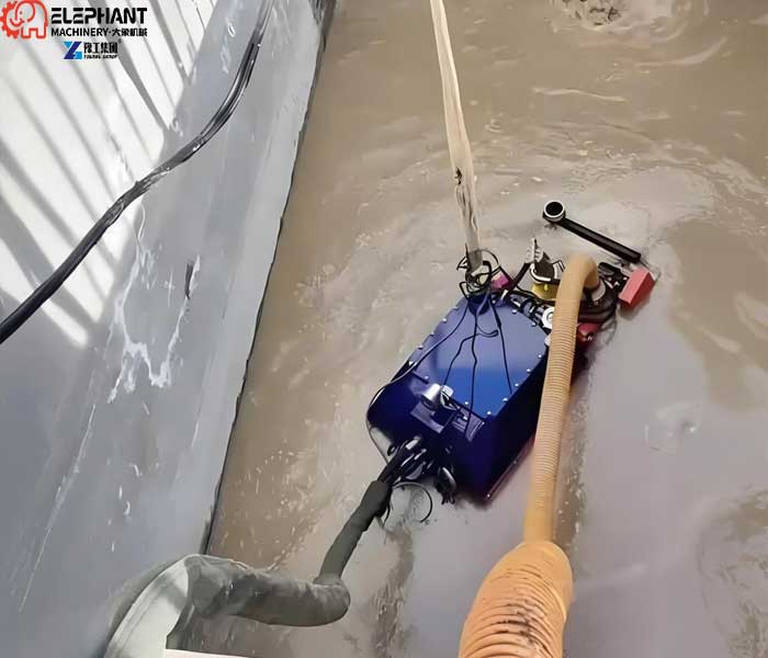 hydraulic crawler system of underwater dredging robot working on soft sediment