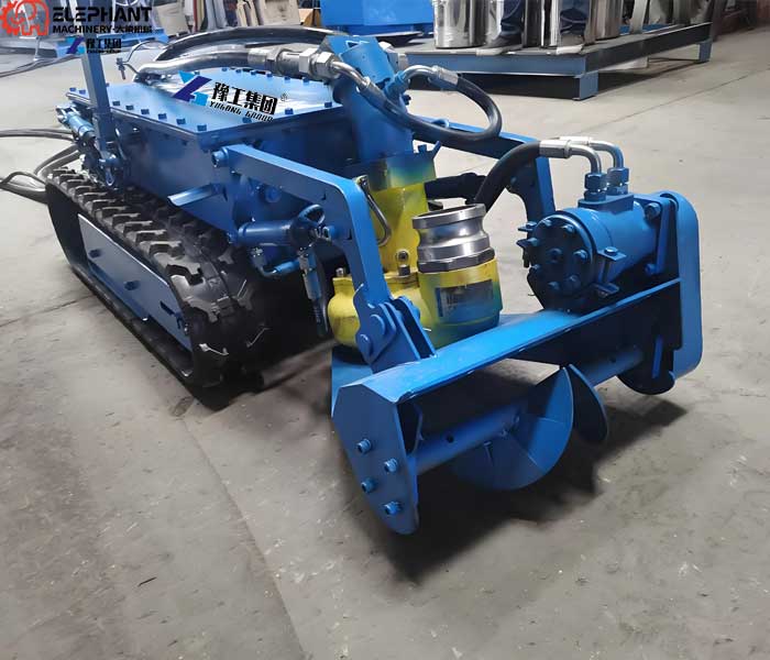 crawler sludge cleaning robot for farm