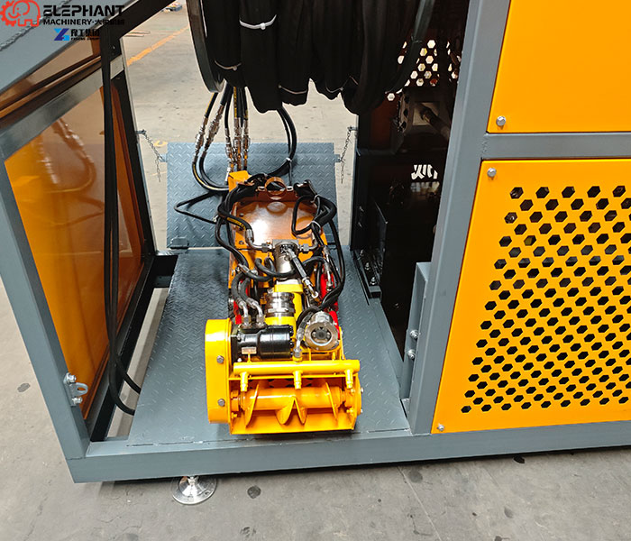 compact clarifier cleaning robot