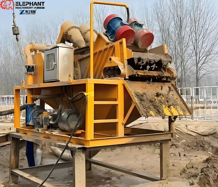 Mud sand separator processing sand-containing slurry at a treatment site