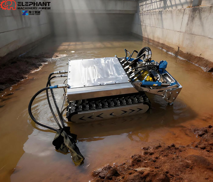 Robot dimensions and working area for wastewater tank cleaning